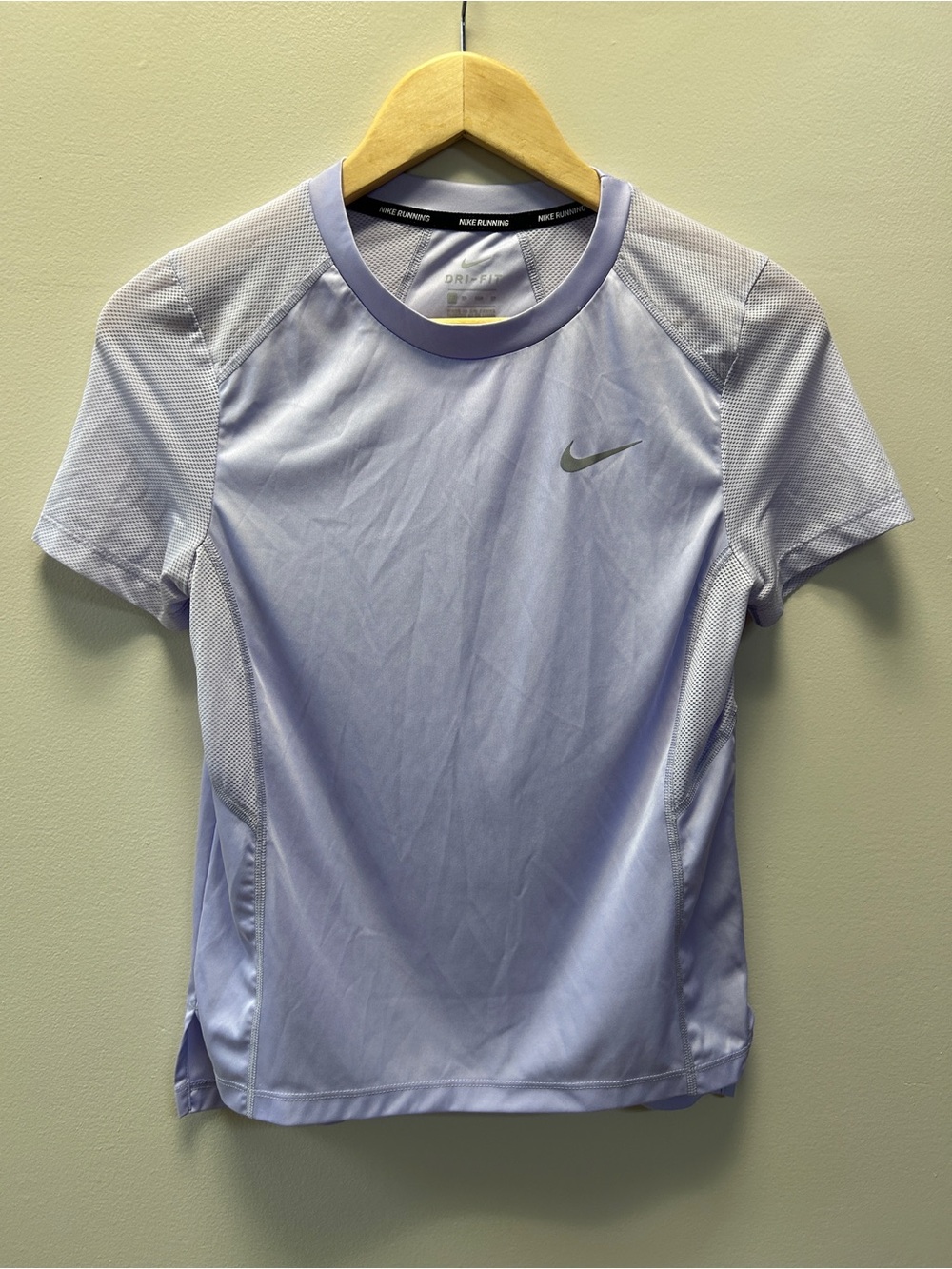 Nike Women’s Light Lavender Short Sleeve Dri-FIT Top